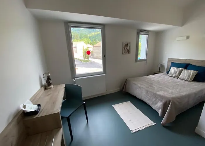 Hotel Les Rives Du Salat 2*