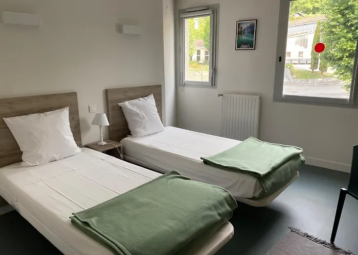 Hotel Les Rives Du Salat 2*